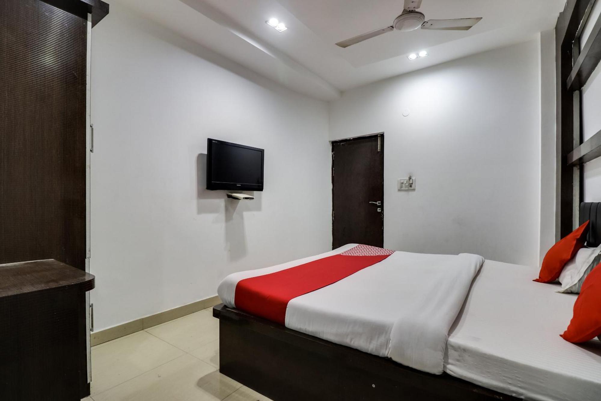 Oyo Flagship Just-9 Inn Near Sahara Ganj Mall Lucknow Eksteriør bilde