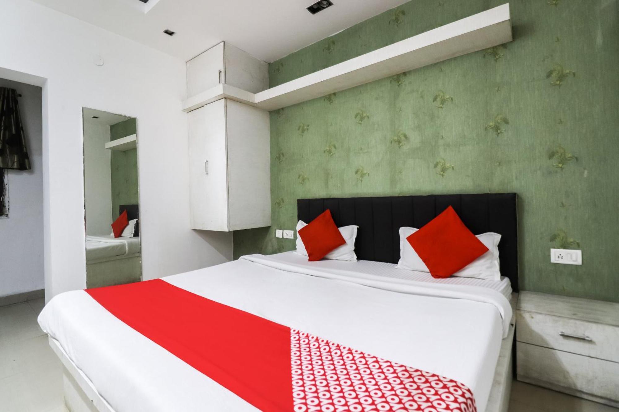 Oyo Flagship Just-9 Inn Near Sahara Ganj Mall Lucknow Eksteriør bilde